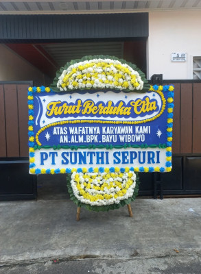 Papan Bunga Duka di Curug Goong