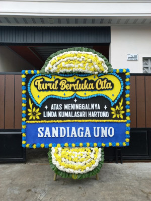 Papan Bunga Duka di Curug Goong